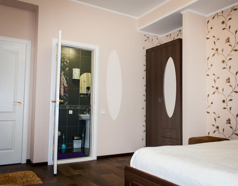Vesela Bdzhilka Hotel Sumy Room photo